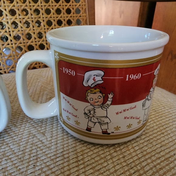 Campbell's Through The Years Mugs (set of 2) - Picture 5 of 6